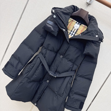 Bur 26Ss————秋冬最新款连帽中长款羽绒服外套 🩶H版型连帽拉链外套版型 90白鹅绒填充防风御寒效果绝佳 不显臃 Bur 26Ss————秋冬最新款连帽中长款羽绒服外套 🩶H版型连帽拉链外套版型 90白鹅绒填充防风御寒效果绝佳 不显臃