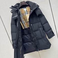 Bur 26Ss————秋冬最新款连帽中长款羽绒服外套 🩶H版型连帽拉链外套版型 90白鹅绒填充防风御寒效果绝佳 不显臃 Bur 26Ss————秋冬最新款连帽中长款羽绒服外套 🩶H版型连帽拉链外套版型 90白鹅绒填充防风御寒效果绝佳 不显臃