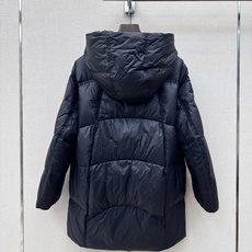 Max 26Ss———秋冬最新款简约中长款连帽面包服羽绒服🩶经典休闲中长款版型上身百搭时髦又帅气 质感细腻柔软 90%进 Max 26Ss———秋冬最新款简约中长款连帽面包服羽绒服🩶经典休闲中长款版型上身百搭时髦又帅气 质感细腻柔软 90%进