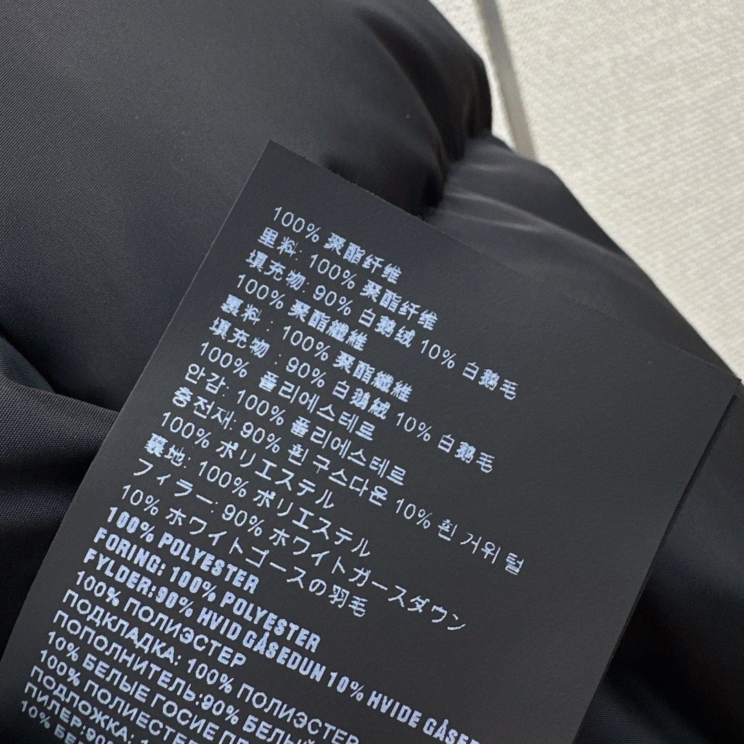 爆单推荐 PD 26Ss————秋冬最新款可拆卸袖羽绒中长款面包服外套🖤不挑个子立体剪裁H版型 上身时髦又帅气 秋冬必备