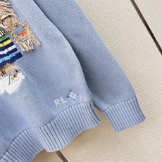浓郁美式风 RL 26Ss———秋冬最新款穿流苏开衫的小熊圆领毛衣🩵民族花纹手工勾织工艺 经典H宽松版型 品质控必入 进 浓郁美式风 RL 26Ss———秋冬最新款穿流苏开衫的小熊圆领毛衣🩵民族花纹手工勾织工艺 经典H宽松版型 品质控必入 进