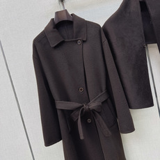 lp🆕 26Ss————秋冬最新款可拆卸披肩装饰双面羊毛昵长款大衣🖤H版型剪裁 时髦上身显瘦又高挑 进口羊毛昵面料质感超 lp🆕 26Ss————秋冬最新款可拆卸披肩装饰双面羊毛昵长款大衣🖤H版型剪裁 时髦上身显瘦又高挑 进口羊毛昵面料质感超