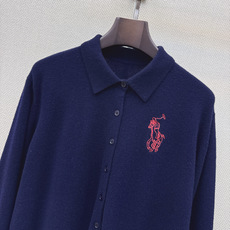 RL 26Ss————秋冬最新款小马刺绣图案翻领针织衫🩶定制羊毛针织纱线材质织造 舒适软糯 穿搭洋气 翻领针织长袖 营造 RL 26Ss————秋冬最新款小马刺绣图案翻领针织衫🩶定制羊毛针织纱线材质织造 舒适软糯 穿搭洋气 翻领针织长袖 营造