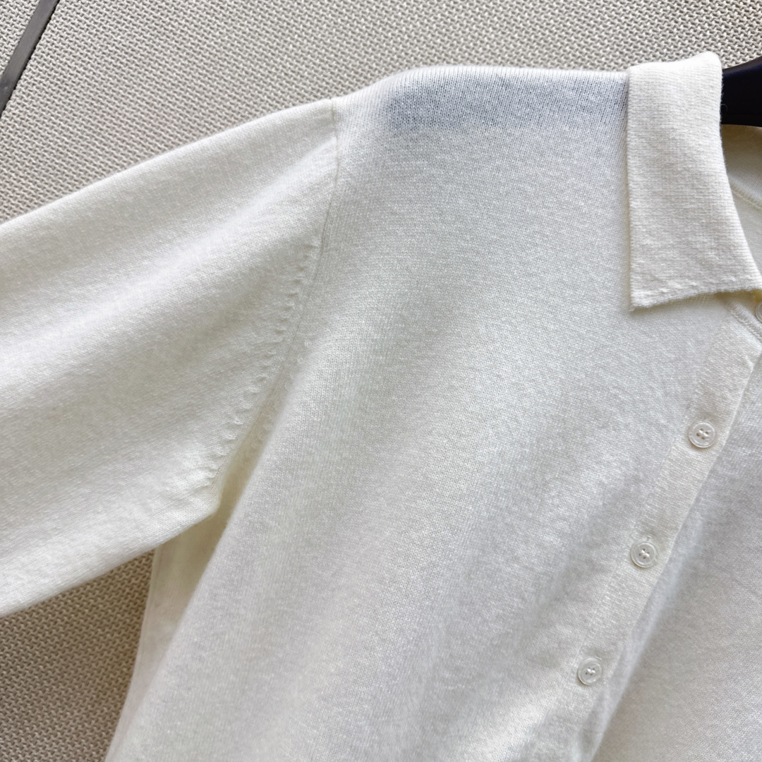 RL 26Ss————秋冬最新款小马刺绣图案翻领针织衫🩶定制羊毛针织纱线材质织造 舒适软糯 穿搭洋气 翻领针织长袖 营造