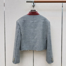 Jennie同款 C家 26Ss————早秋最新款复古高级灰格纹百搭短款外套🩶定制复古英伦风羊毛面料 高级质感挺括又舒适 Jennie同款 C家 26Ss————早秋最新款复古高级灰格纹百搭短款外套🩶定制复古英伦风羊毛面料 高级质感挺括又舒适