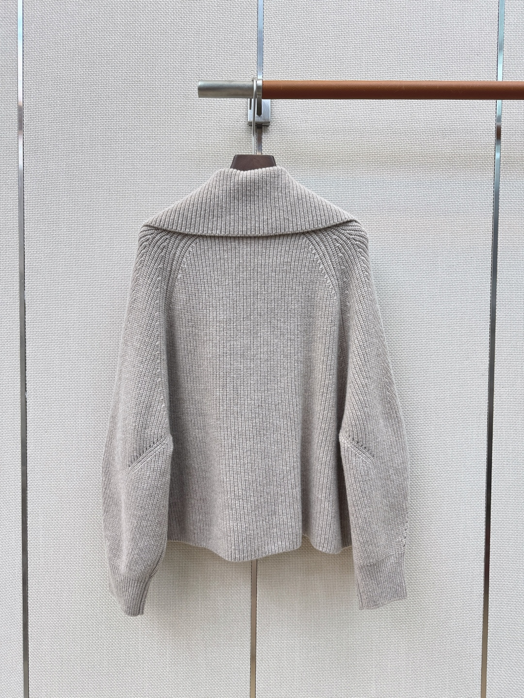 独家款~lp🆕 26Ss————秋冬最新款大翻领针织拼接羽绒服🖤定制尼龙+羊毛针织面料+环保仿水貂皮草 90白鹅绒填充内 独家款~lp🆕 26Ss————秋冬最新款大翻领针织拼接羽绒服🖤定制尼龙+羊毛针织面料+环保仿水貂皮草 90白鹅绒填充内
