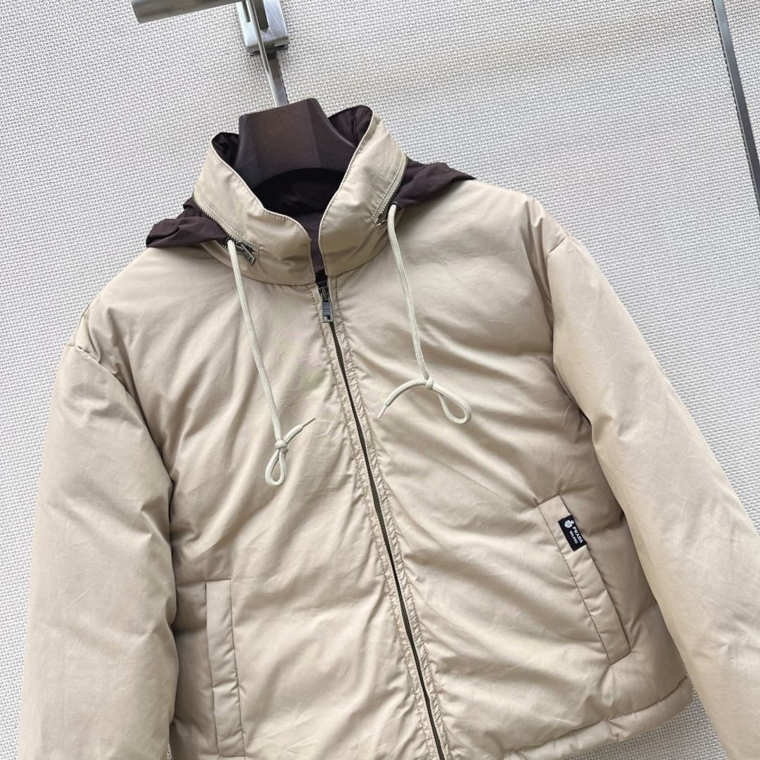 Пуховик Prada