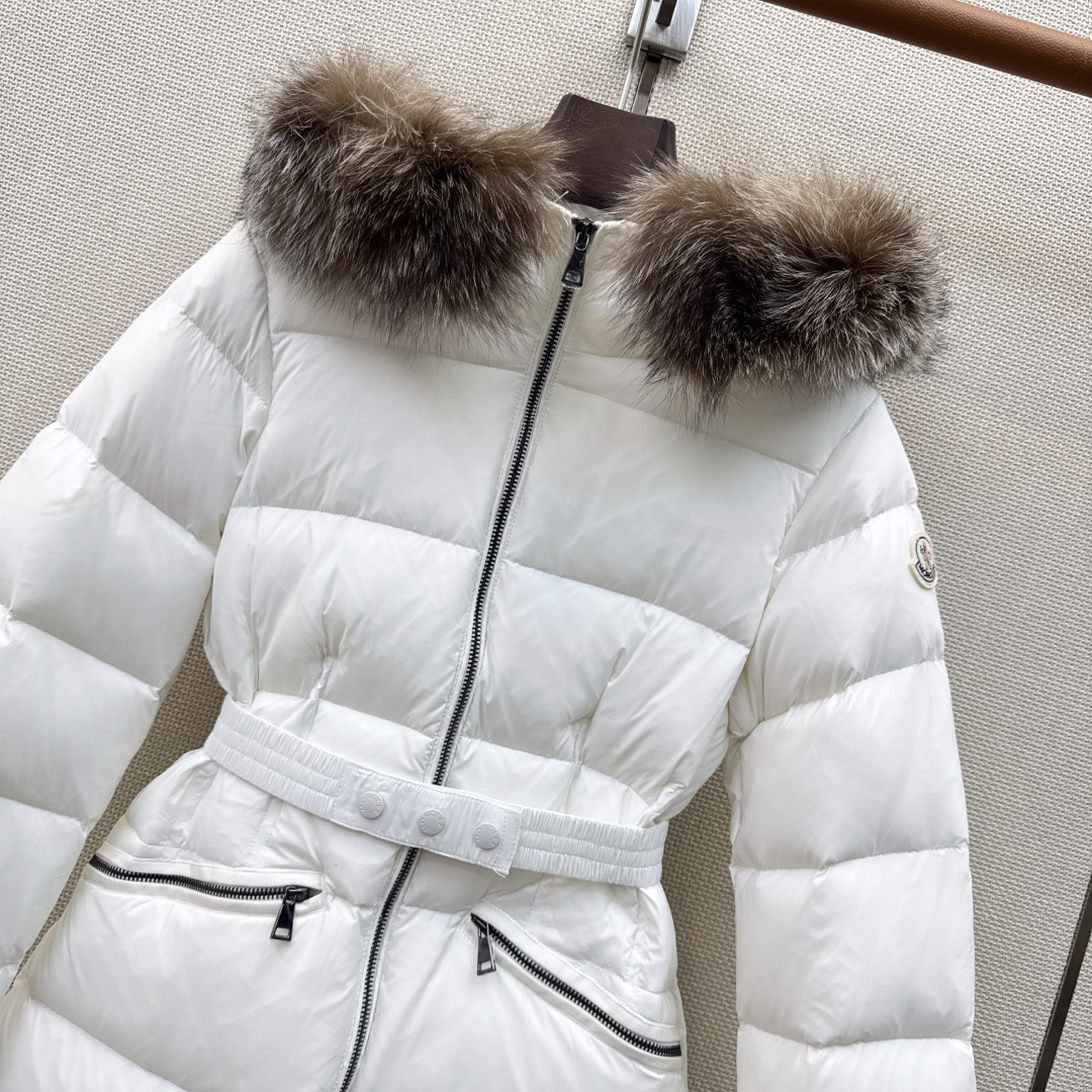 Пуховик Moncler