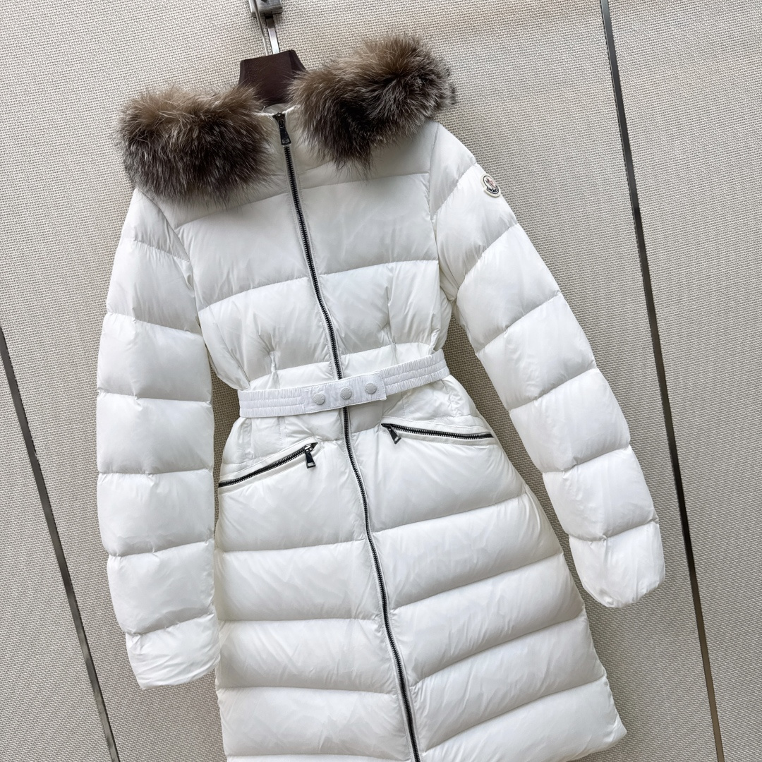 Пуховик Moncler