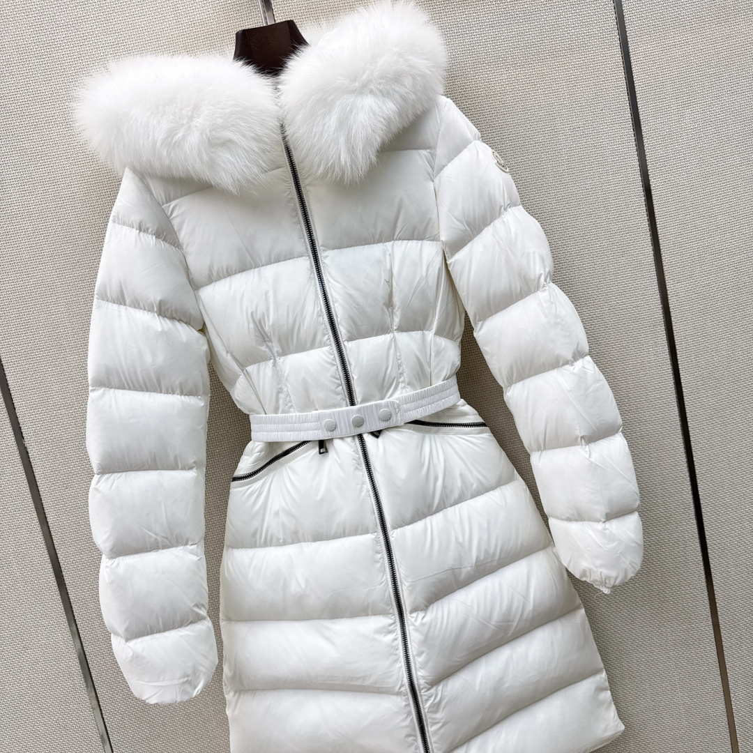 Пуховик Moncler
