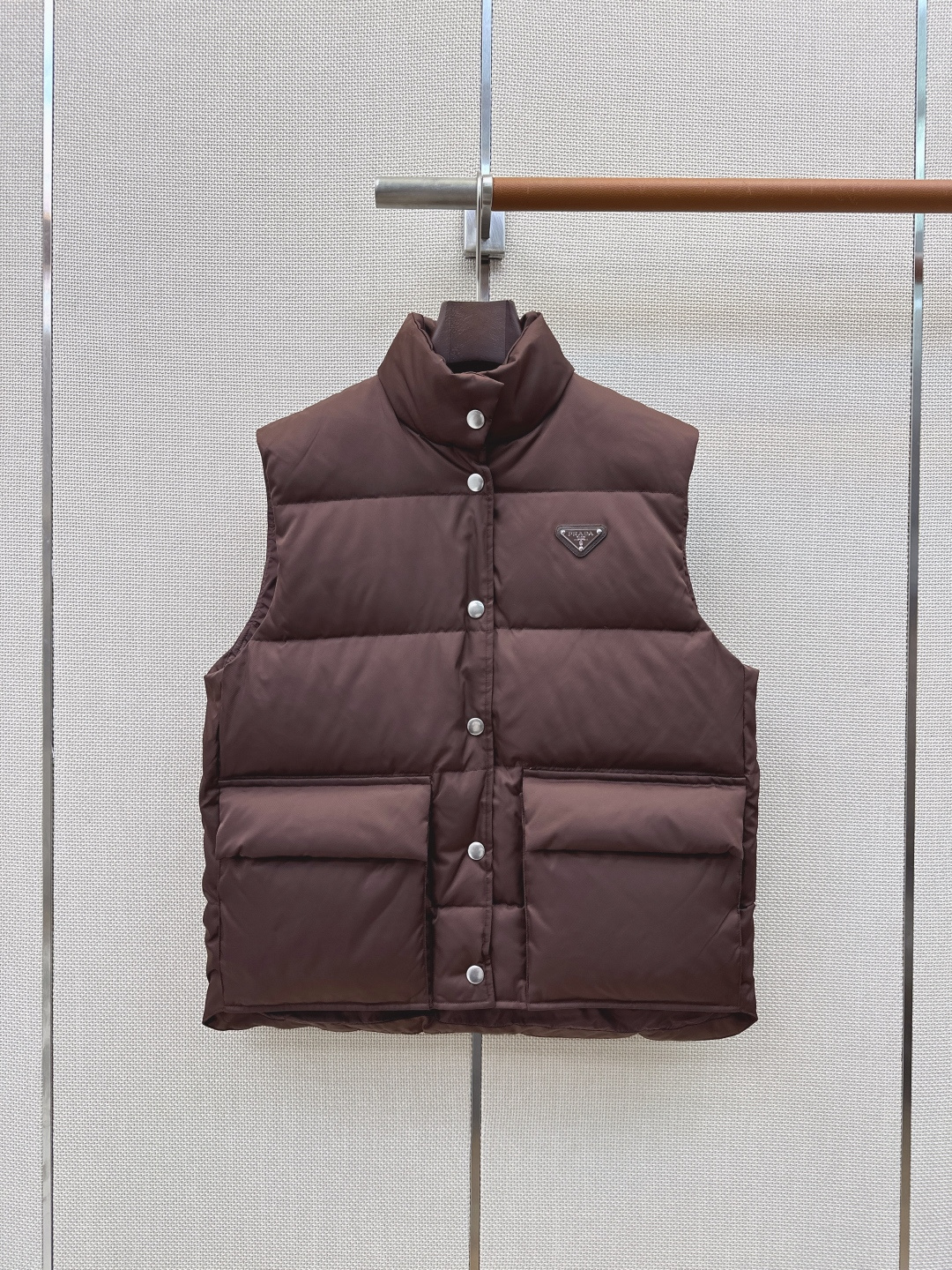 Жилет Prada