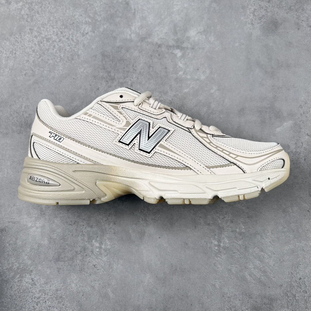 DT纯原 New Balance MR740 NB新百伦系列复古老爹风休闲运动慢跑鞋 采用轻质牛剖革拼接透气网眼衬垫织物鞋面材质 T-Beam大底提供足步弓支撑 保持步态稳定#后跟搭载外露缓震胶 鞋身整体以各种深浅不一的灰色覆盖 鞋头以淡蓝色调装饰,网眼衬垫通过不规律的色块实现做旧的美感 泛黄的鞋底更是进一步增添了复古气息 编码:kk2936040