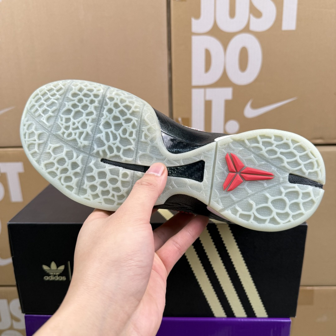 特价福利‼️年终纯原特价 知名大厂套现 科6纯原 色入库 真·碳板 原盒原标 总数不多 4000+目前码