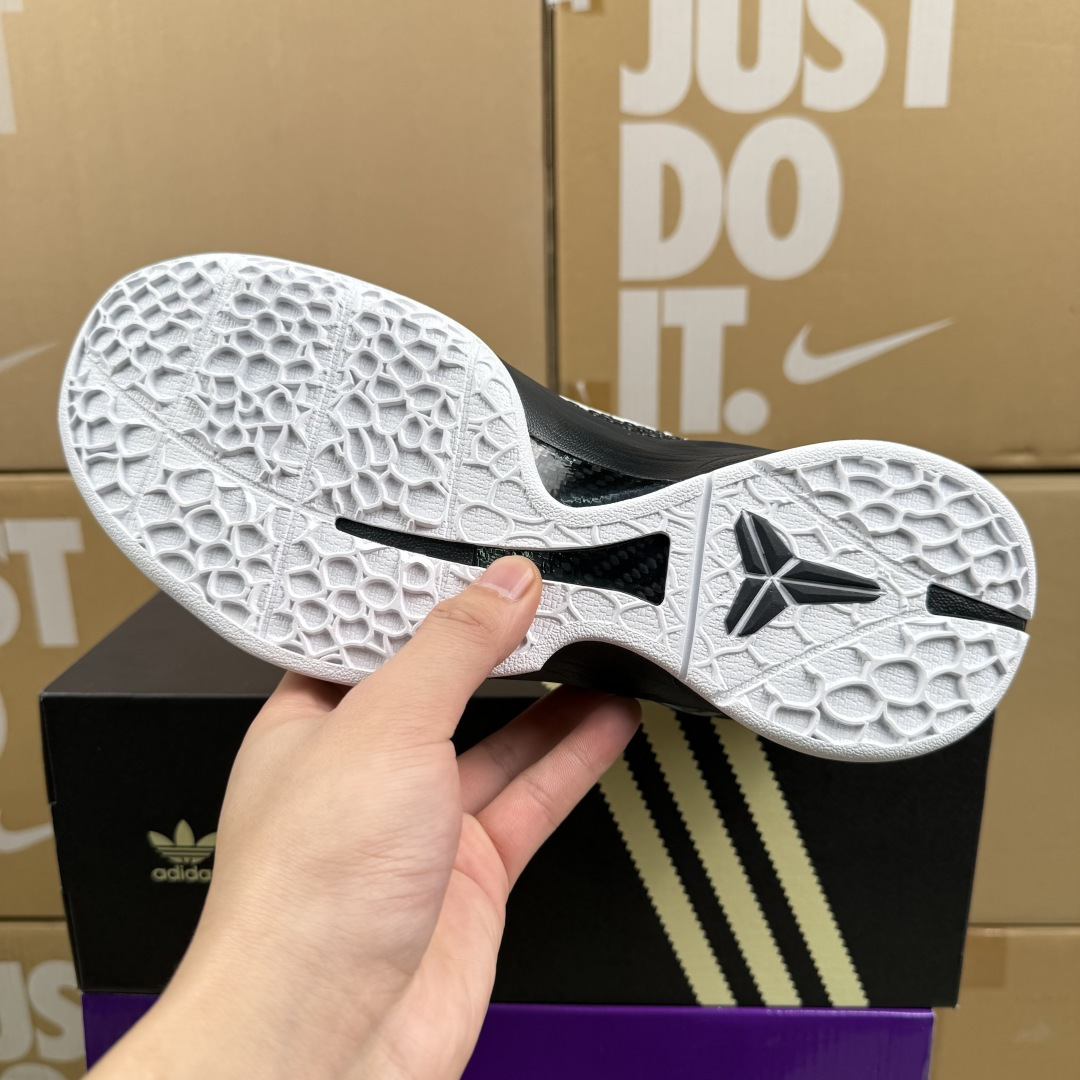 特价福利‼️年终纯原特价 知名大厂套现 科6纯原 色入库 真·碳板 原盒原标 总数不多 4000+目前码