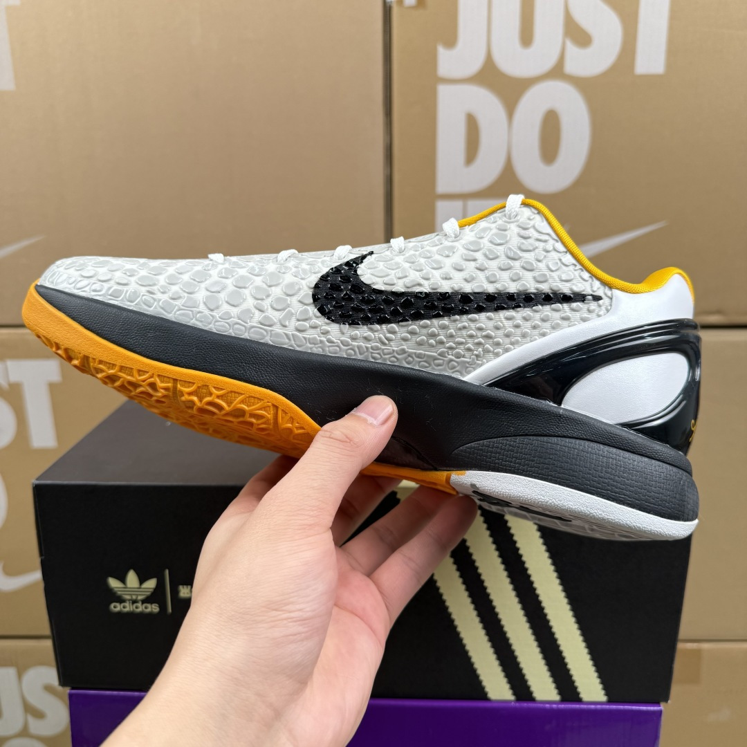 特价福利‼️年终纯原特价 知名大厂套现 科6纯原 色入库 真·碳板 原盒原标 总数不多 4000+目前码