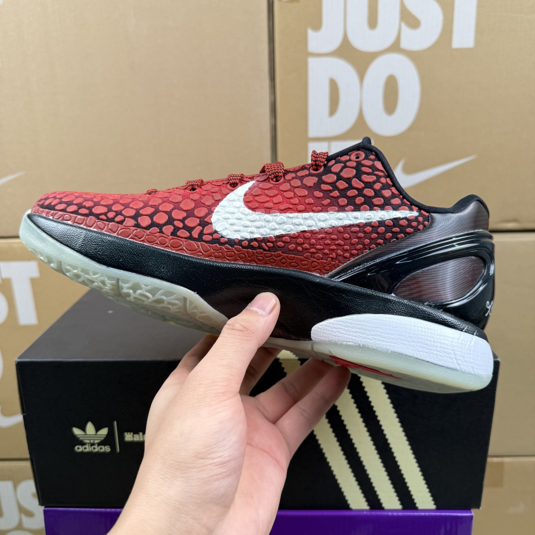 特价福利‼️年终纯原特价 知名大厂套现 科6纯原 色入库 真·碳板 原盒原标 总数不多 4000+目前码