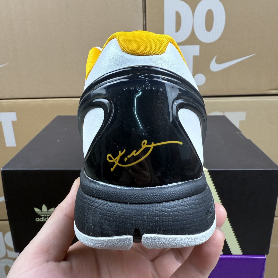 特价福利‼️年终纯原特价 知名大厂套现 科6纯原 色入库 真·碳板 原盒原标 总数不多 4000+目前码