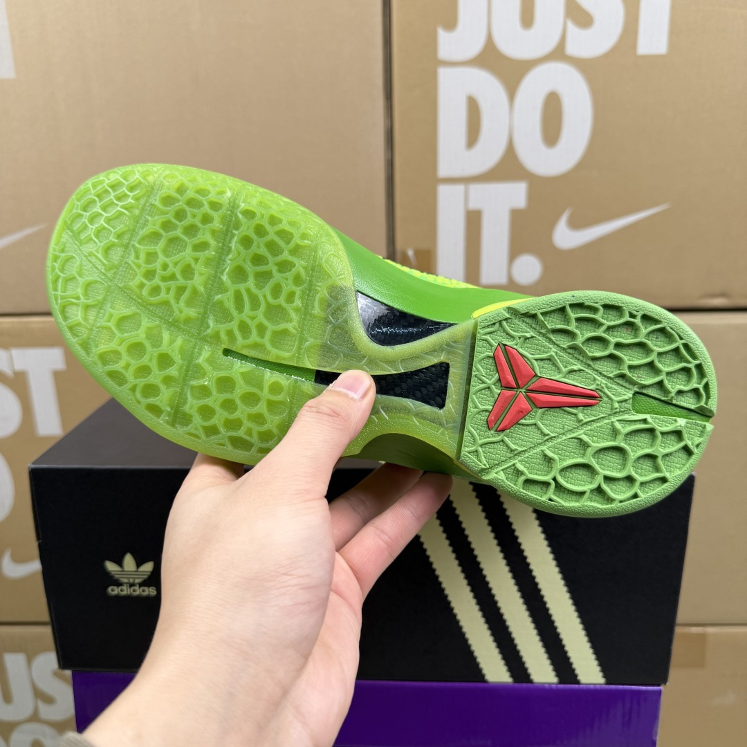 特价福利‼️年终纯原特价 知名大厂套现 科6纯原 色入库 真·碳板 原盒原标 总数不多 4000+目前码