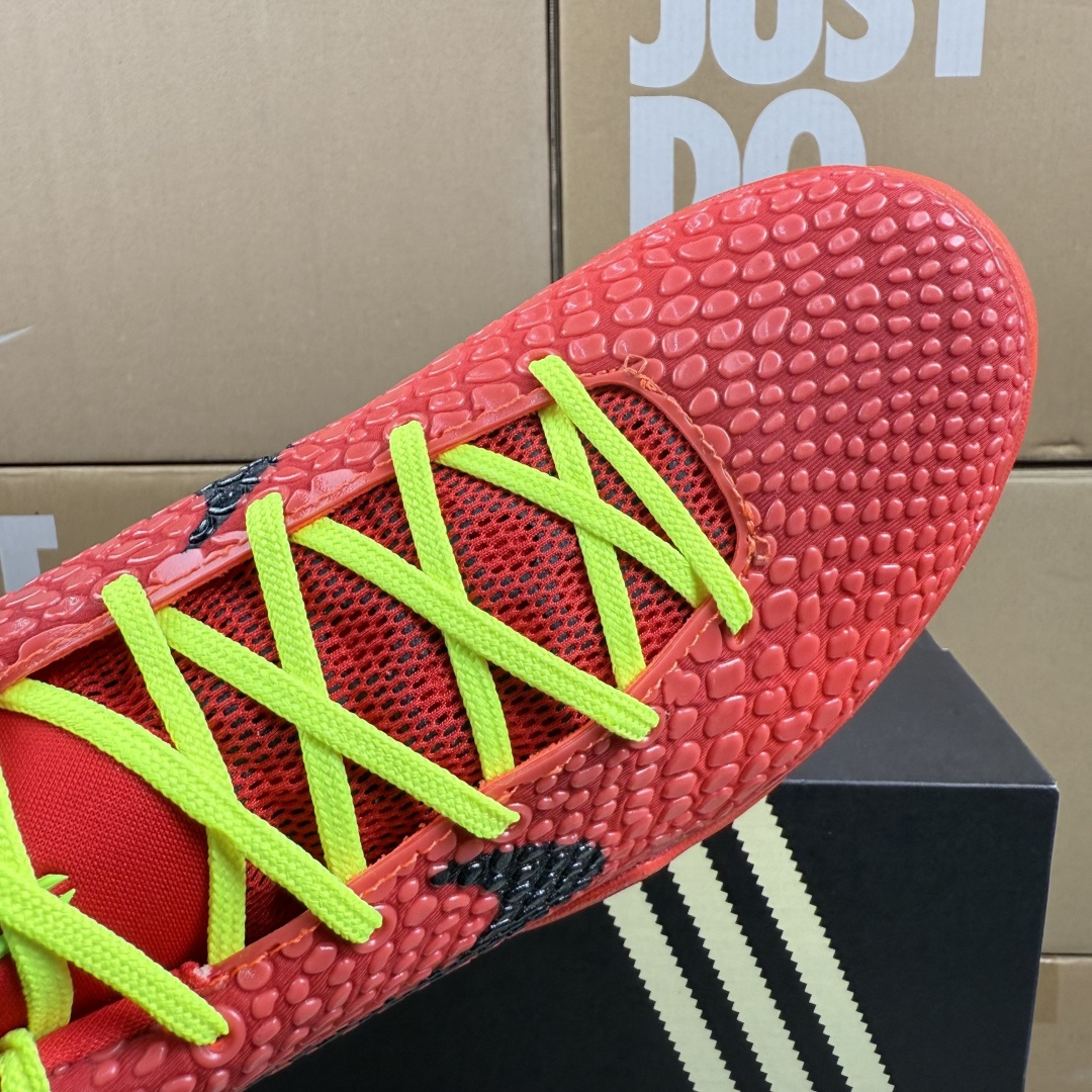 特价福利‼️年终纯原特价 知名大厂套现 科6纯原 色入库 真·碳板 原盒原标 总数不多 4000+目前码