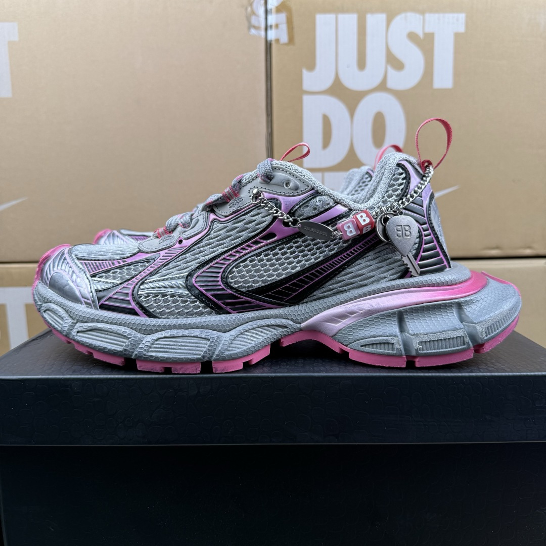 Balenciaga Sneakers 12814