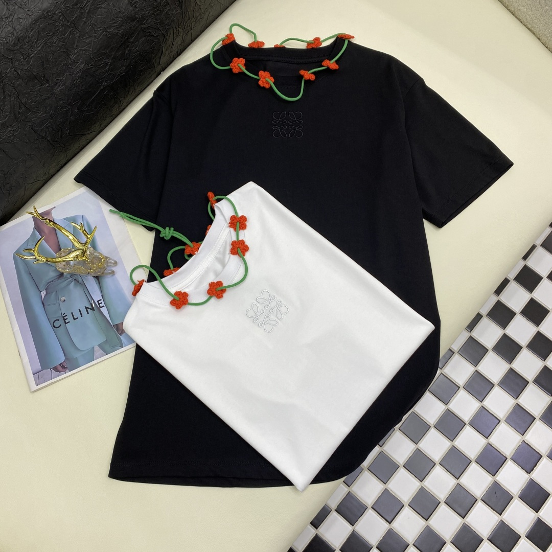 Loewe Women's Spring/Summer Cotton T-Shirt - Soft, Comfortable, and Stylish