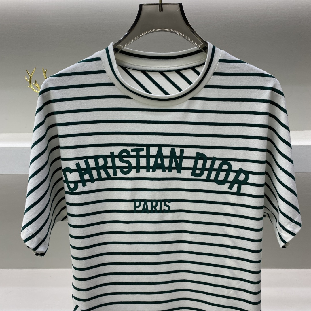 cmp m1746335014093 1976