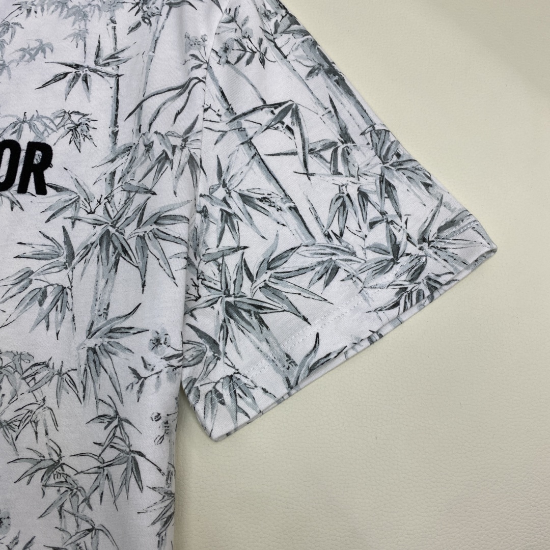 Christian Dior Floral Print Crew Neck T-Shirt - Soft Cotton Blend 7 cmp m1747110359872 5510