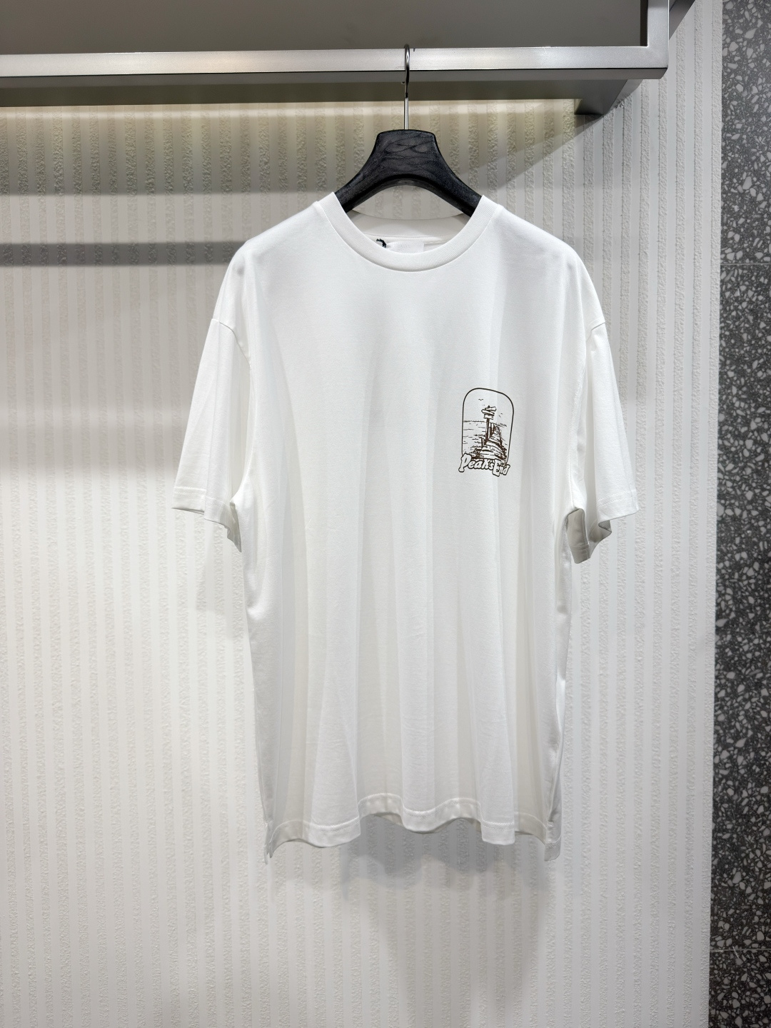 NO:778001,Prada 26ss Prada men's printed cotton T-shirt white short-sleeved straight hem triangle logo square cut size XS-L, Prada-clothing, prada, prada, T-shirt, tees, t-shirt,19860909Prada 26ss 普拉达男士印花棉T恤 白色短袖平直下摆三角形logo 方形切割 尺码XS-L,普拉达-服装,prada,prada,T-shirt,tees，t-shirt,,Women's clothing