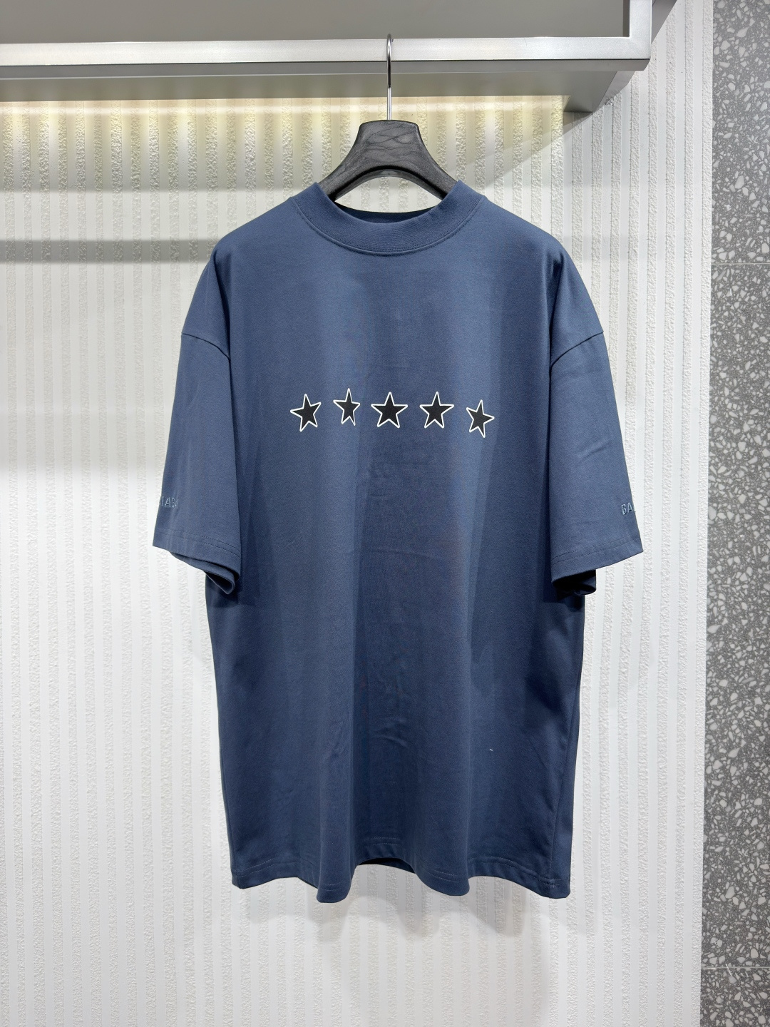 NO:755284,BALG Paris 26 spring new product TOP RATING short-sleeved fitted top. The front and back are decorated with top rating artwork prints. Sizes XS-L, Balenciaga-clothing, balenciaga, T-shirt,19860909BALG 巴黎26春季新品TOP RATING短袖合身上衣 正面和背面饰以top rating艺术作品印花 尺码XS-L,巴黎世家-服装,balenciaga,T-shirt,,Women's clothing