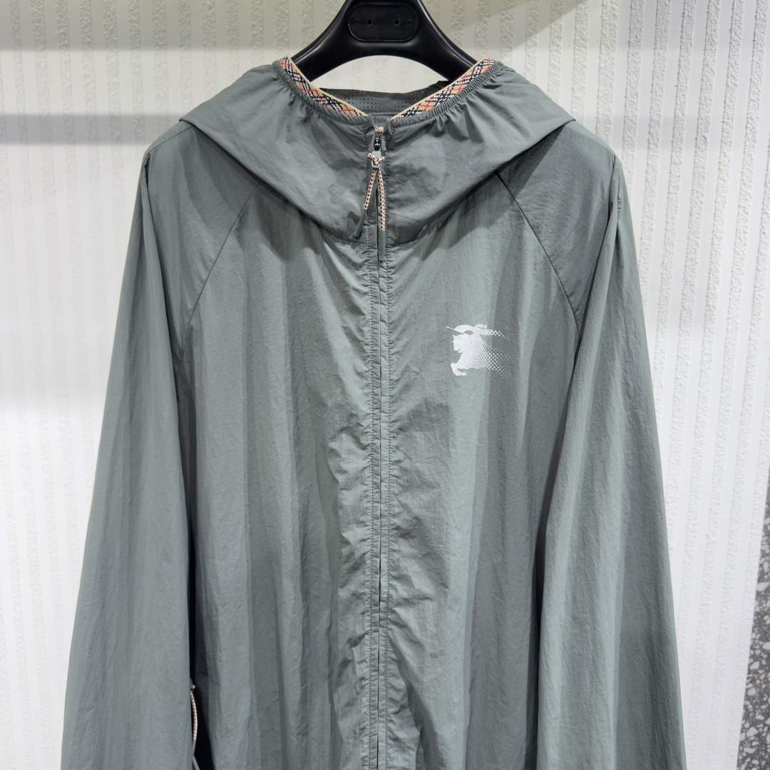 Burberry Haute Couture Designer Jacket Coat Ready-to-Wear Ref.1AFB7859 3