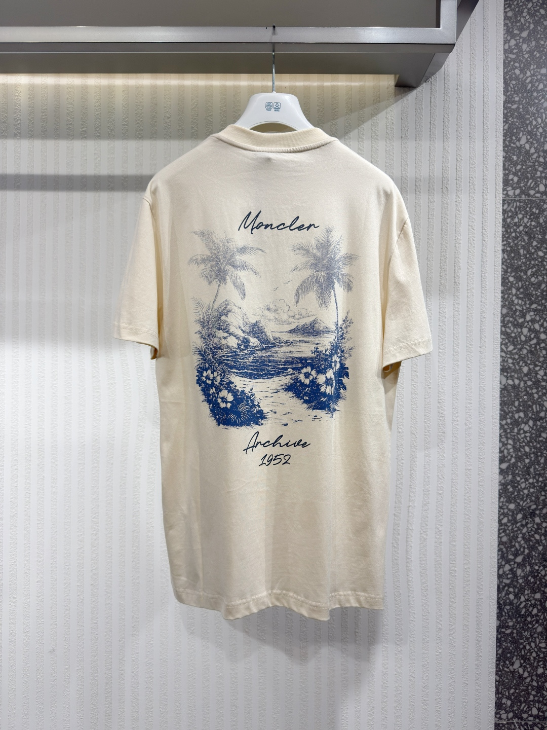 盟可睐 Moncler 高级成衣风衣外套及大衣服饰 #40573774 2
