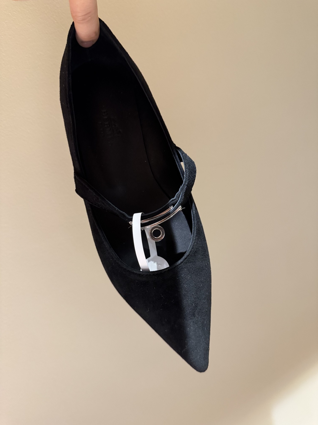 Newest Hermes Kelly Button in Emma Springs: Luxury Shoes with Golden Button - 图片 8