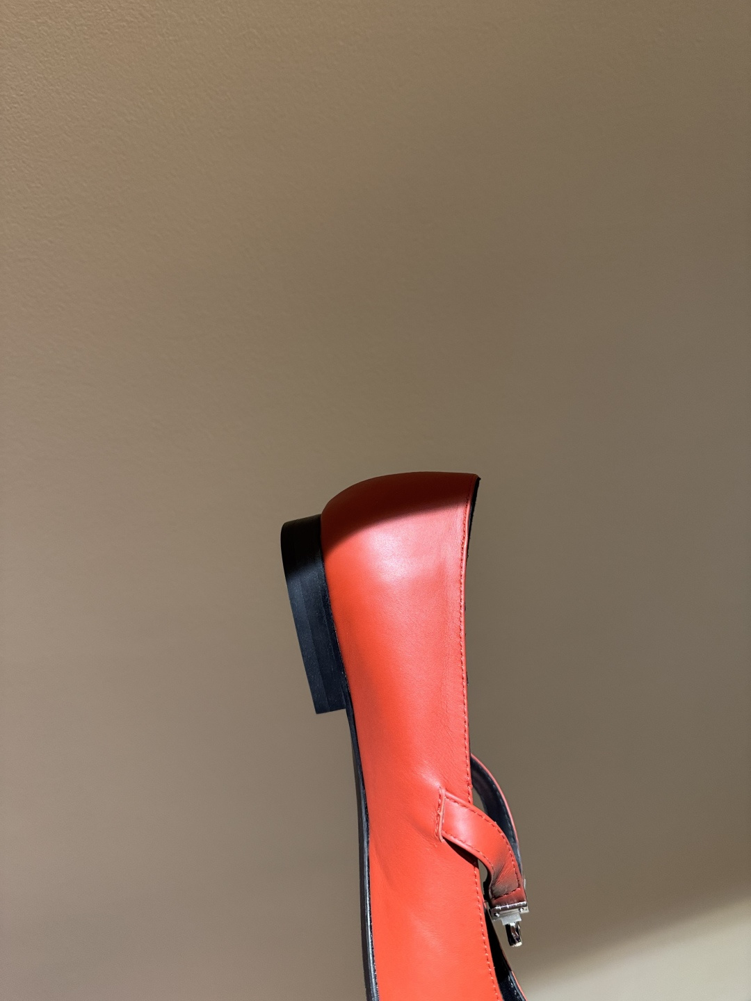 Newest Hermes Kelly Button in Emma Springs – High-Quality Luxury Shoes Collection - 图片 6