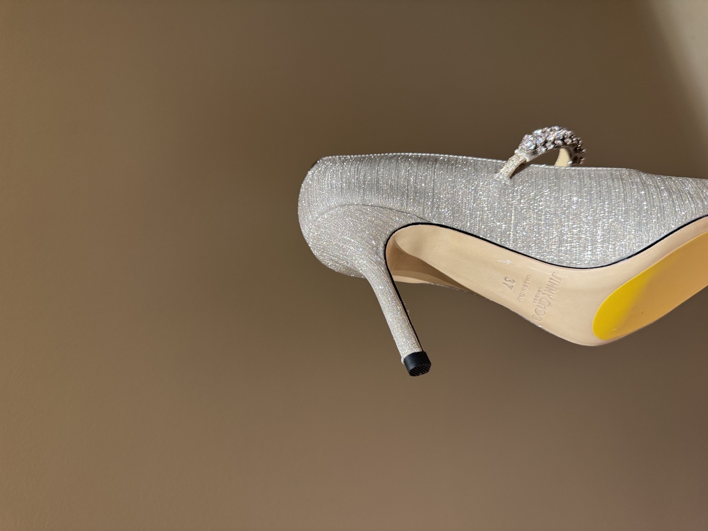 Review: Jimmy Choo Glitter Heels – Comfortable, Stylish, and Customizable Sizes - 图片 7