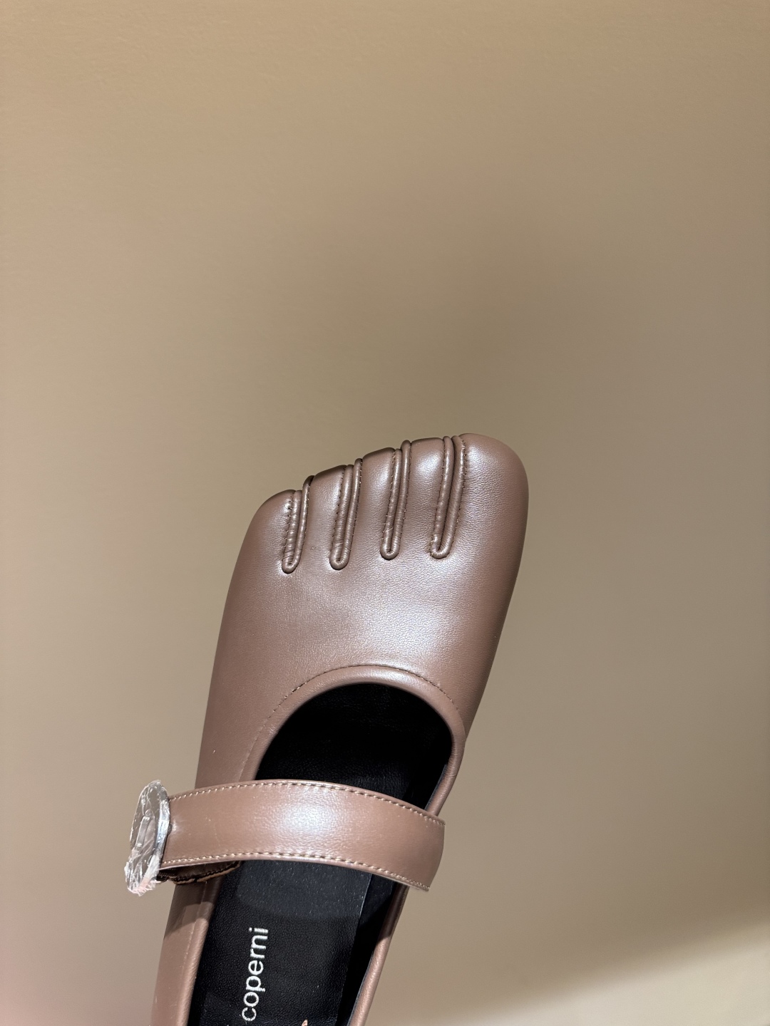 “696coperni Five-Footed Thin Sole Ballet Shoes with Personal Toe Design in Cattle and Sheepskin” - 图片 5
