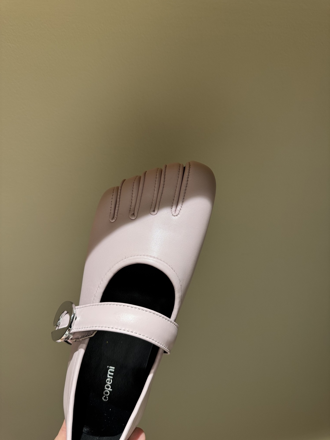 “696Coperni Ballet Shoes: Thin Bottom Spectling Design with Personal Toe, Leather, Rubber Sole” - 图片 9