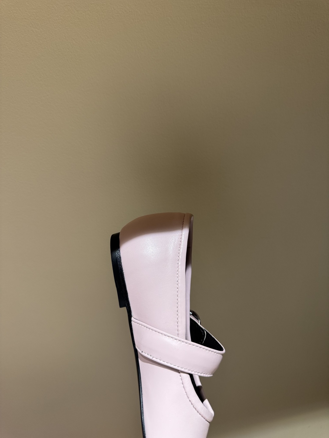 “696Coperni Ballet Shoes: Thin Bottom Spectling Design with Personal Toe, Leather, Rubber Sole” - 图片 7