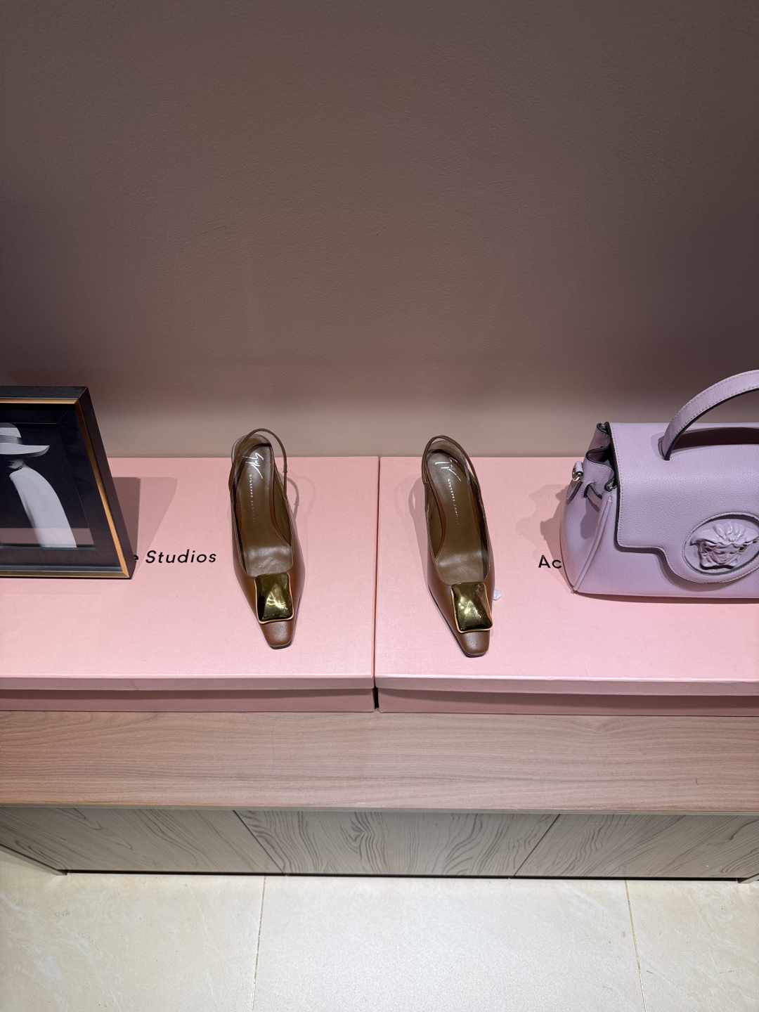 Giuseppe Zanotti: Luxury Women’s High Heel Sandals from Italy - 图片 3