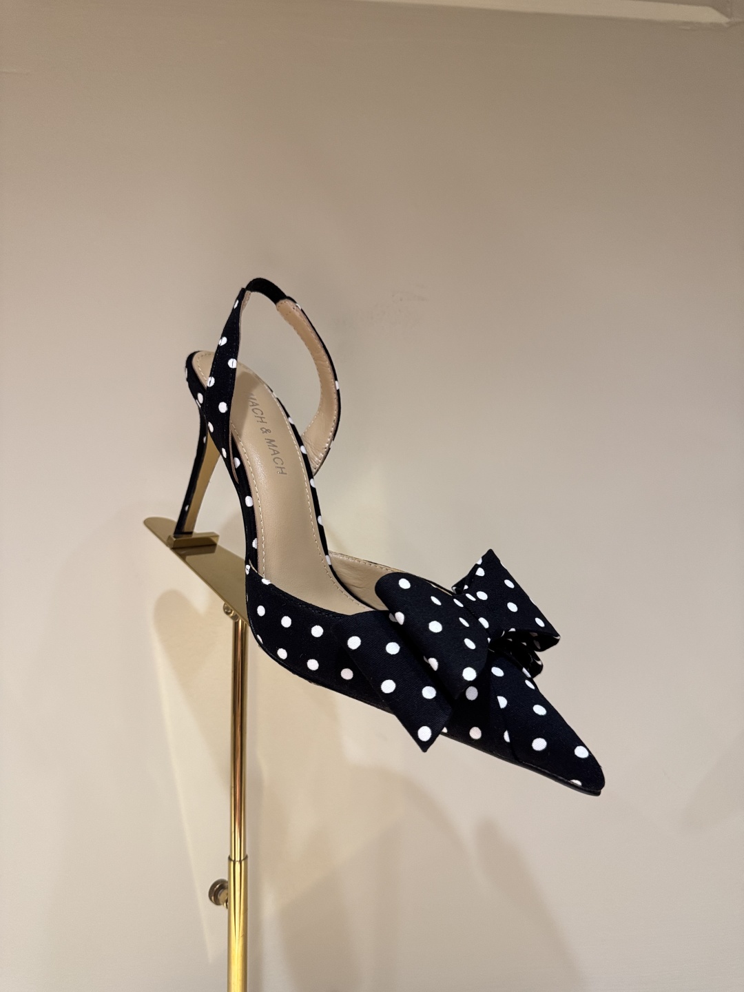 2025 Summer MACCH Fashion Trends: Butterfly Sandals and Princess Shoes