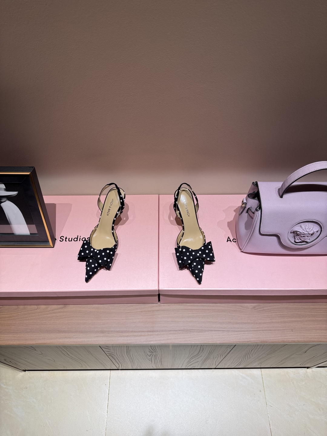 2025 Summer MACCH Fashion Trends: Butterfly Sandals and Princess Shoes - 图片 4