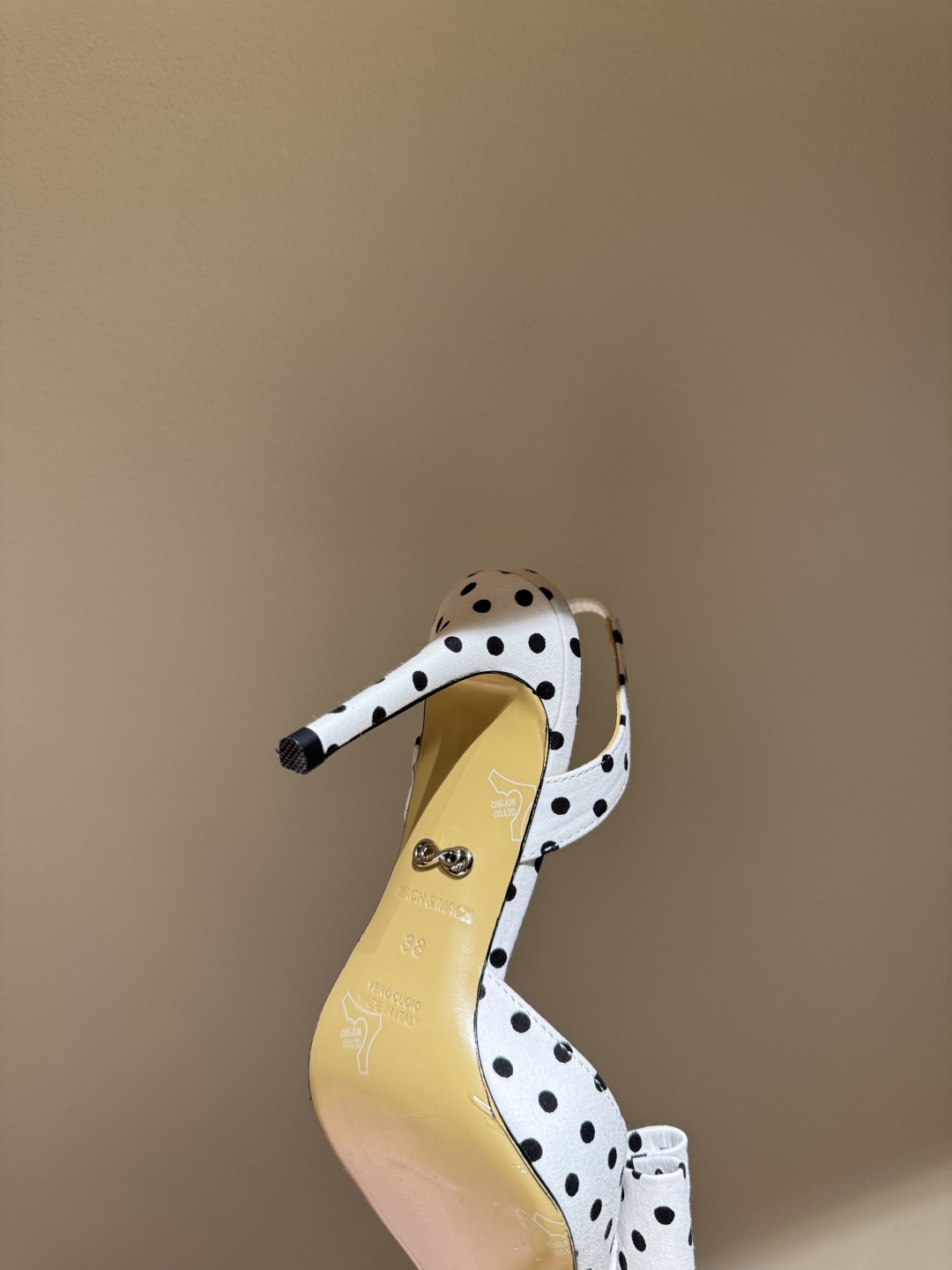 2025 Summer MACCH Collection: Princess Shoes, Pearl Decorations, Fashionable High-End Route - 图片 8