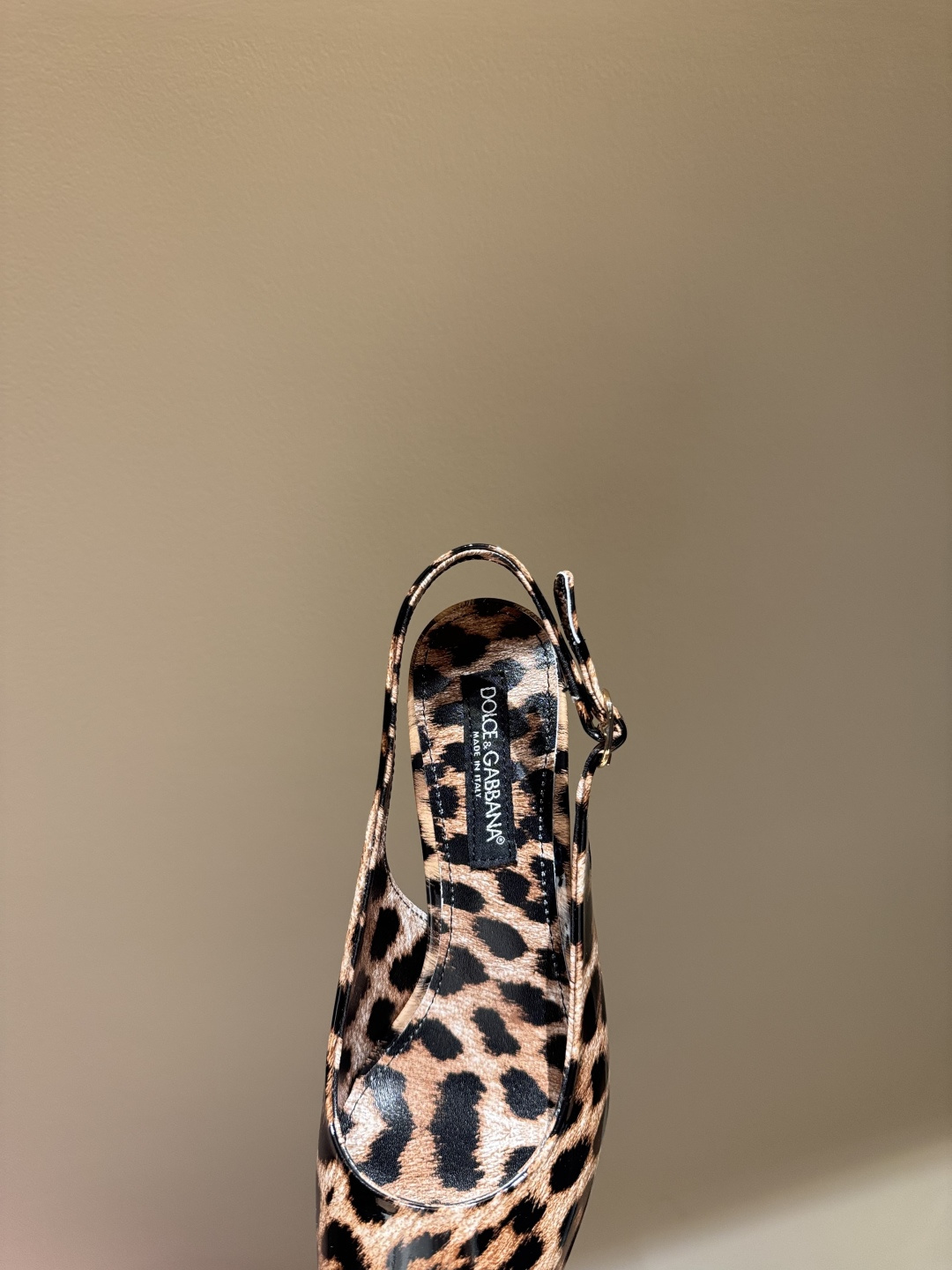 Luxury Retro: Dolce & Gabbana Dujabana Shoe Collection Highlights Tradition and Elegance - 图片 6