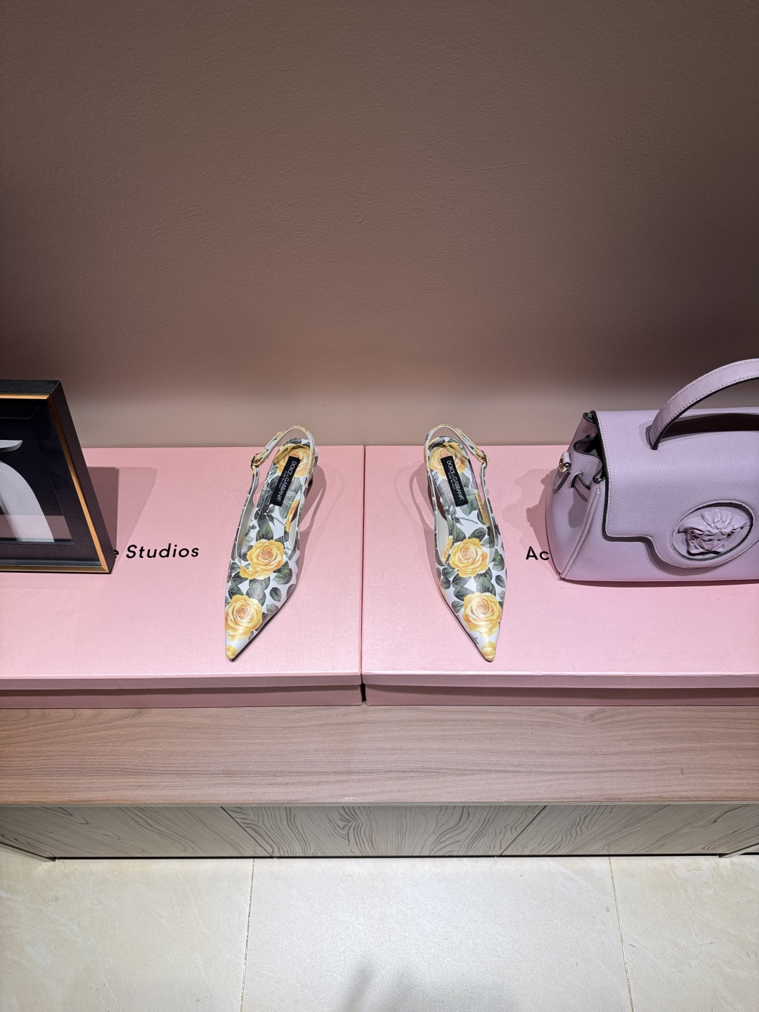 Dujabana Retro Shoes: Elegant Design with Unique Details - 图片 4