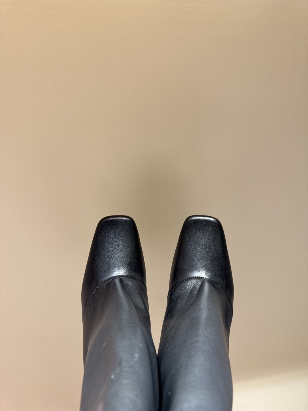 Coperni 25SS New Alien and Straight Boots: Stylish Designer Footwear with Unique Features - 图片 8
