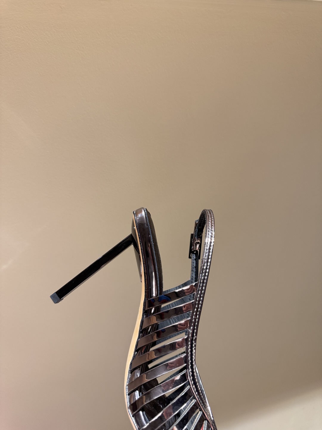 LeSilla High Heel Shoes: Designer Craftsmanship for Comfort and Beauty - 图片 6