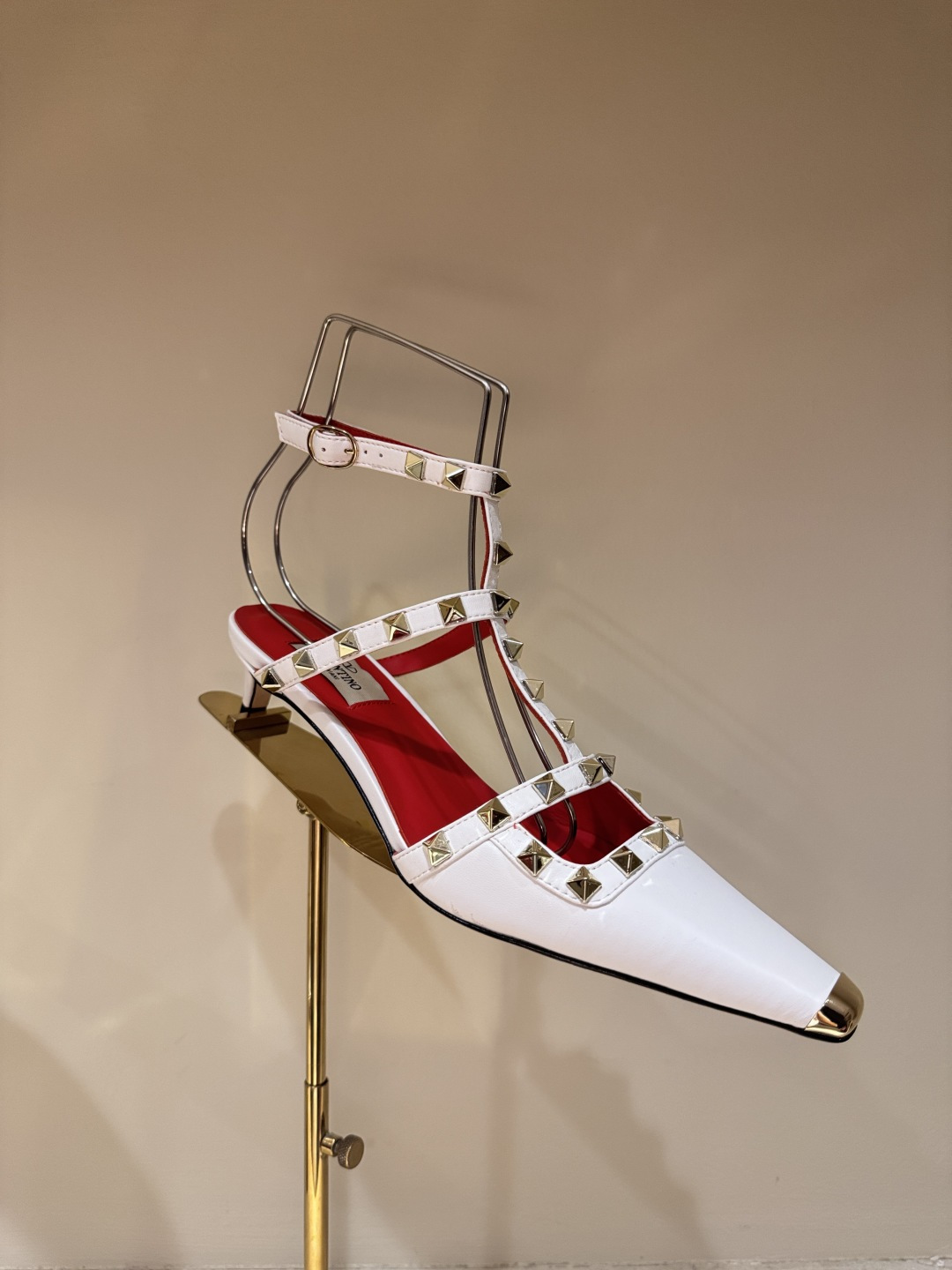 NO:924585,Low heels on sale in 5 colors, high heels sandals, sandals, high heels19860909低跟5色发售,高跟鞋凉鞋,sandals,high heels,Women's Shoes