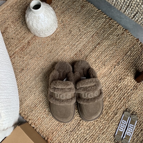 UGG Women's Fluff Yeah Slide Slipper - Soft Sheepskin, Comfortable, Lightweight 1 UGG Women's Fluff Yeah Slide Slipper - Soft Sheepskin, Comfortable, Lightweight