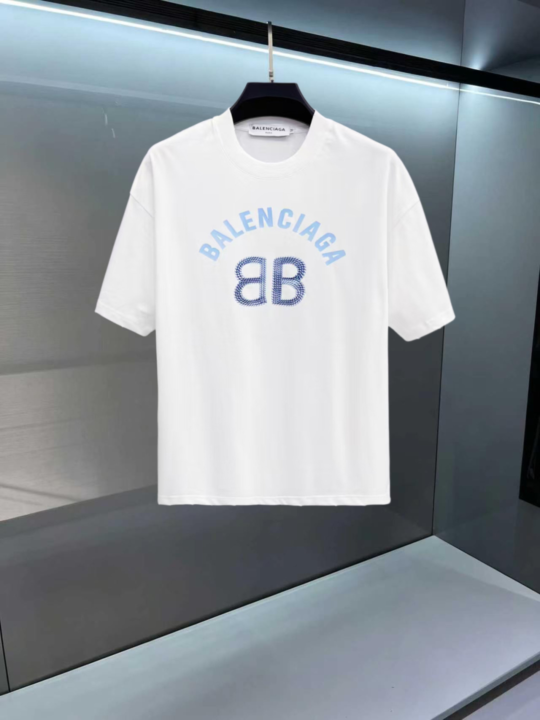 P105 Balenciaga 2026SS última camiseta de manga corta de moda con cuello redondo en primavera y verano, sincronizada co…