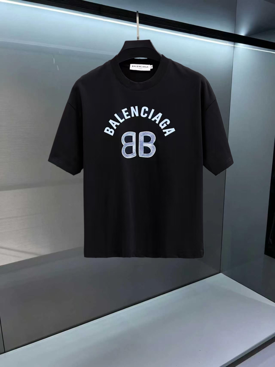 P105 Balenciaga 2026SS última camiseta de manga corta de moda con cuello redondo en primavera y verano, sincronizada co…