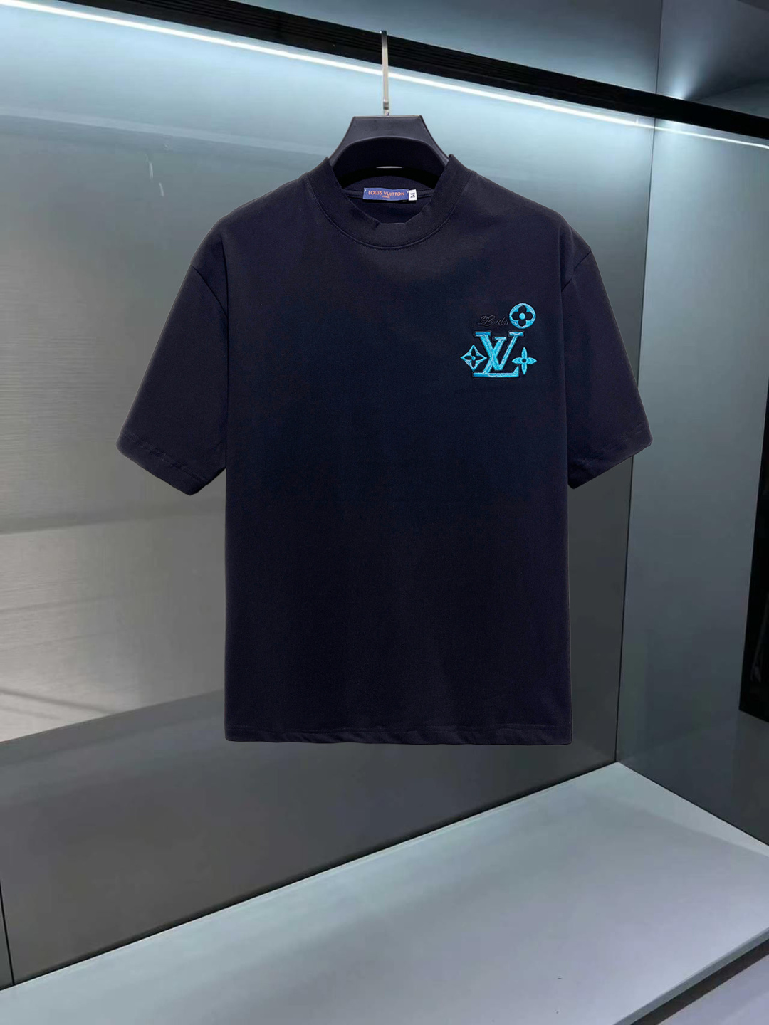P115 LV 26 primavera/verano nuevos productos boutique primer lanzamiento última camiseta de manga corta cuello redondo,…